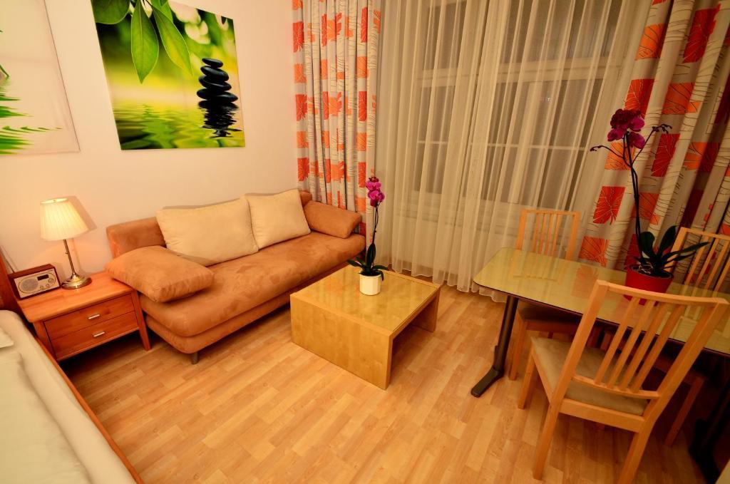 Aparthotel Ajo - Messe Flat - Self-check-in 3*